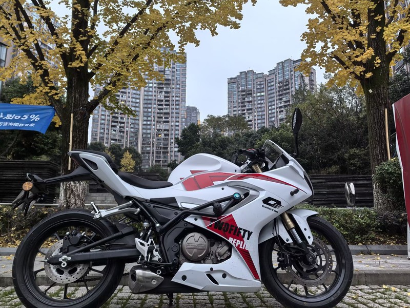 二手QJMOTOR赛250
