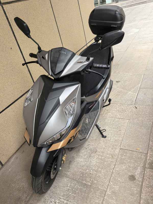 二手五羊本田NX125