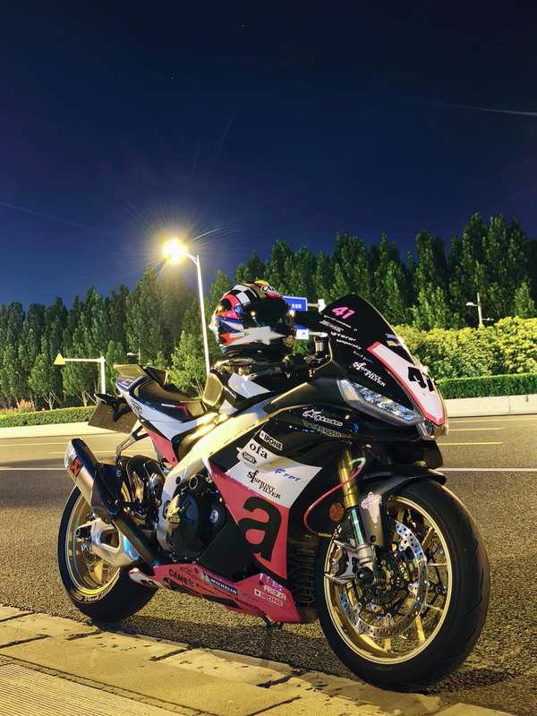 二手阿普利亚RSV4