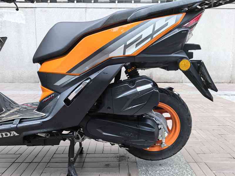 二手五羊本田NX125