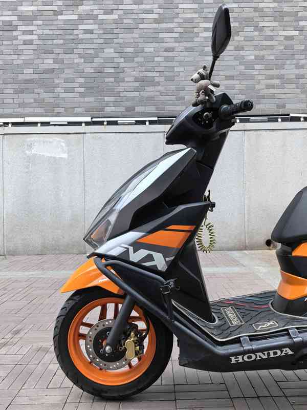 二手五羊本田NX125