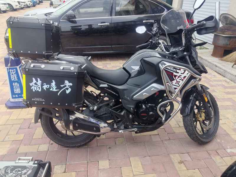 二手五羊本田猛鸷 CB190X