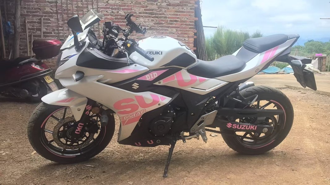 二手豪爵铃木GSX250R