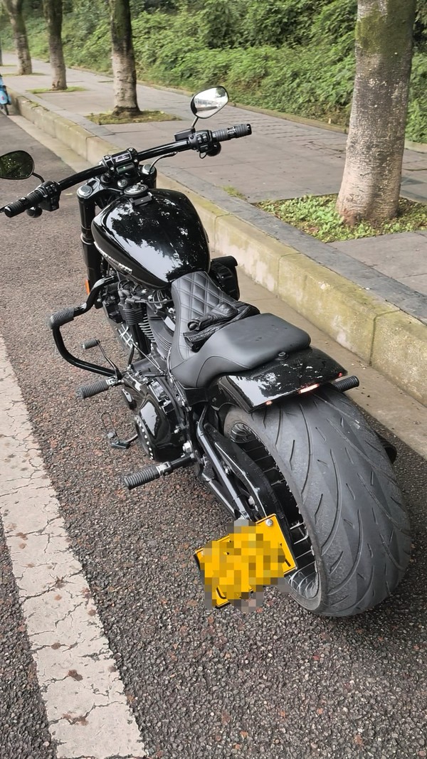 二手哈雷戴维森突破者 Breakout