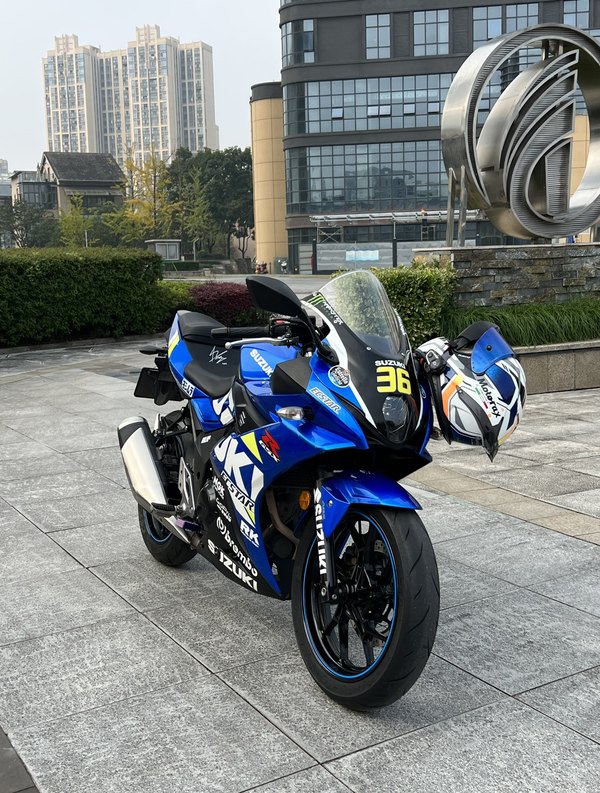 二手豪爵铃木GSX250R