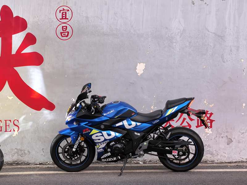 二手豪爵铃木GSX250R