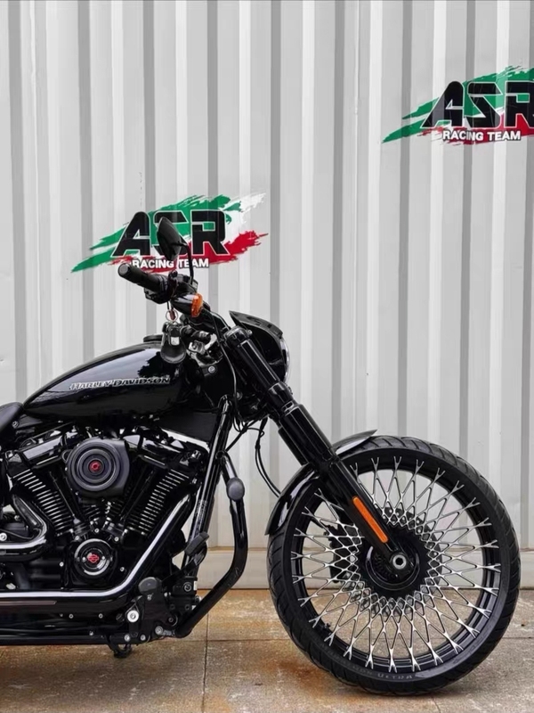 二手哈雷戴维森突破者 Breakout