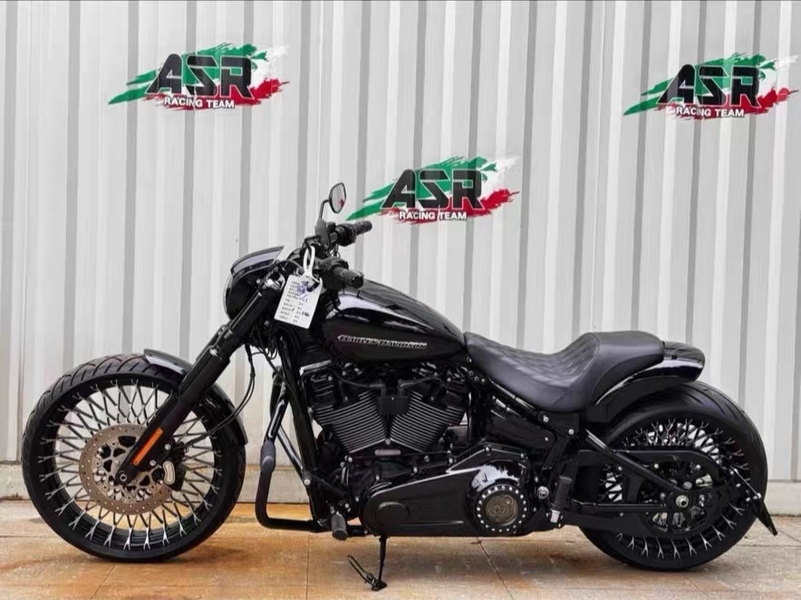 二手哈雷戴维森突破者 Breakout