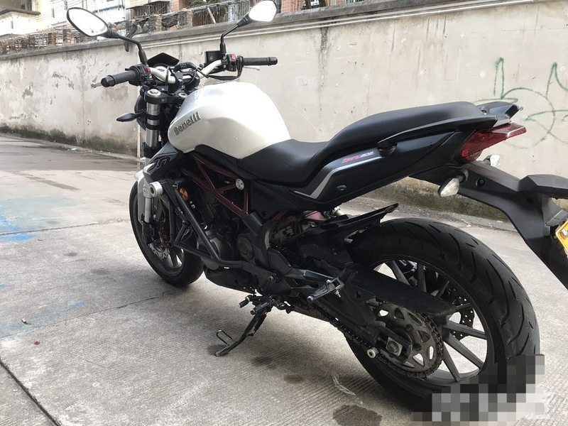 二手贝纳利蓝宝龙 BN302S