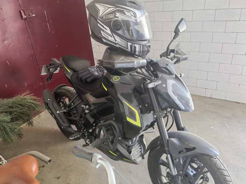 二手贝纳利小迅龙 BN150S