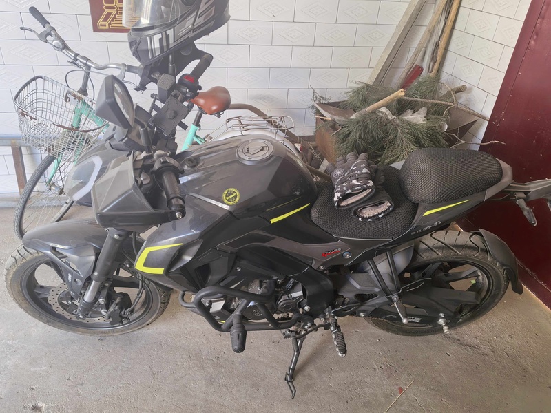 二手贝纳利小迅龙 BN150S