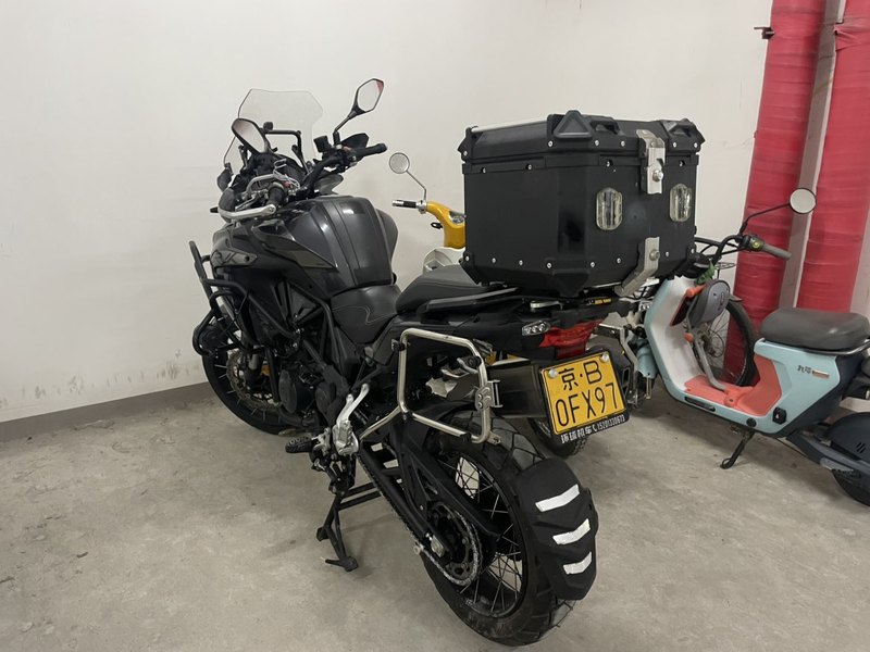 二手贝纳利金鹏 TRK502