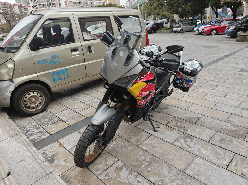 二手摩托莫里尼X-Cape 650