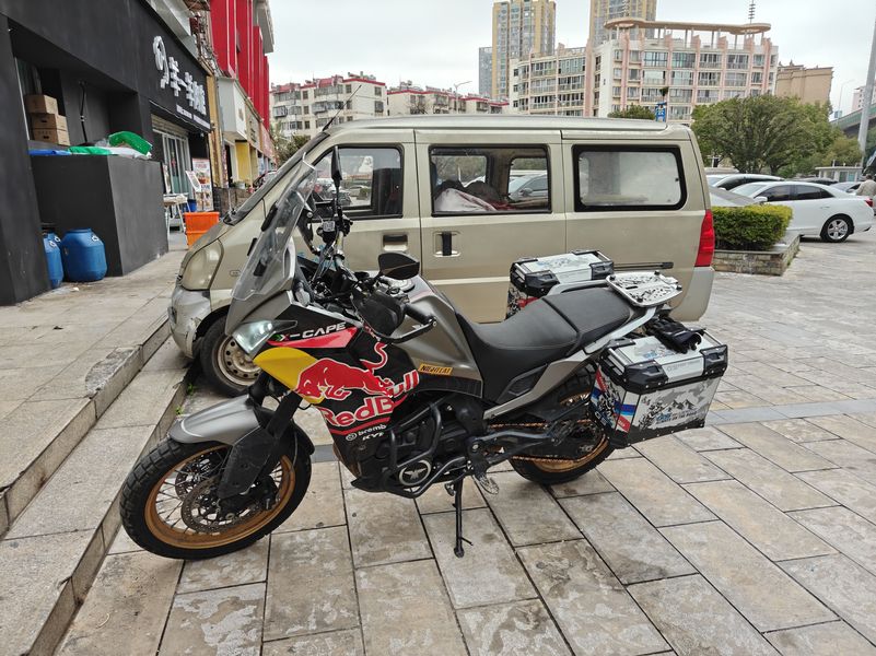 二手摩托莫里尼X-Cape 650