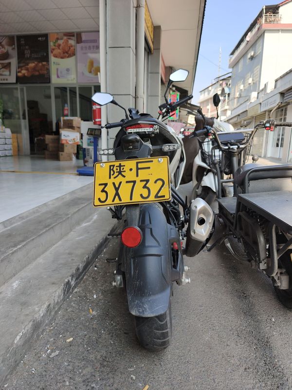 二手贝纳利小迅龙 BN150S