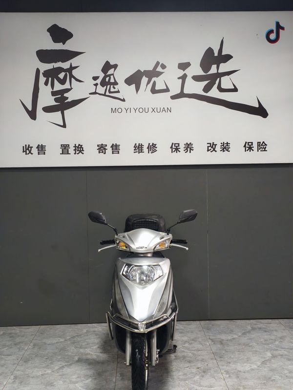 二手五羊本田SCR 喜鲨125