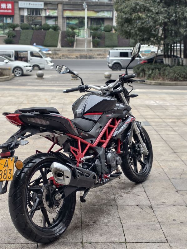 二手贝纳利红宝龙 TNT150i