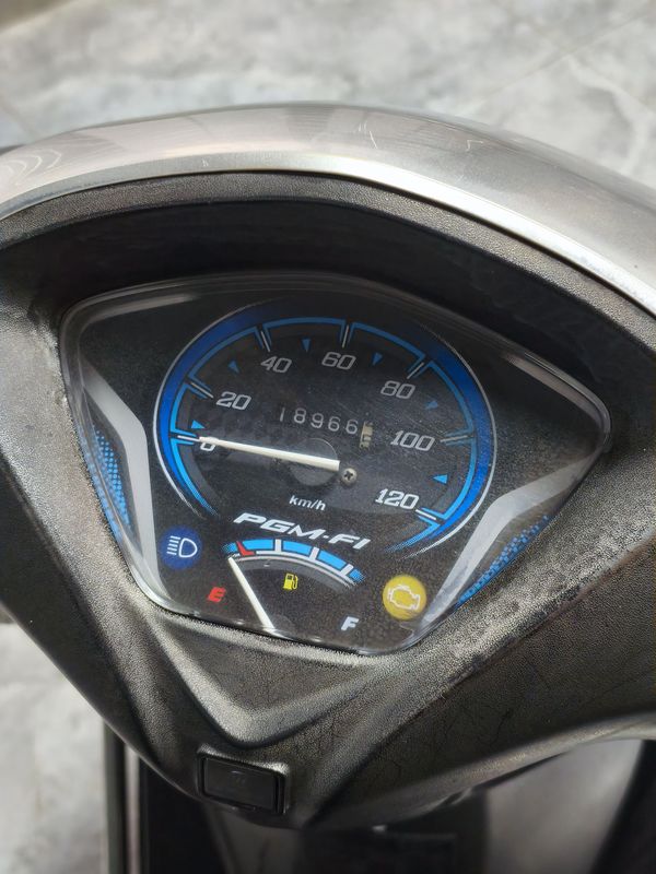 二手五羊本田SCR 喜鲨125