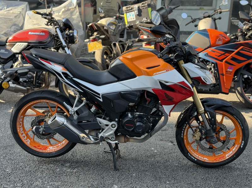 二手五羊本田CB190R 暴锋眼