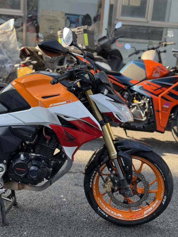 二手五羊本田CB190R 暴锋眼