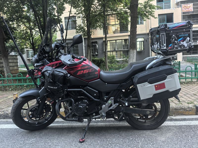 二手豪爵铃木DL250