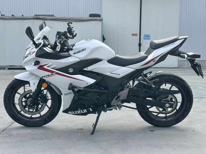 二手豪爵铃木GSX250R