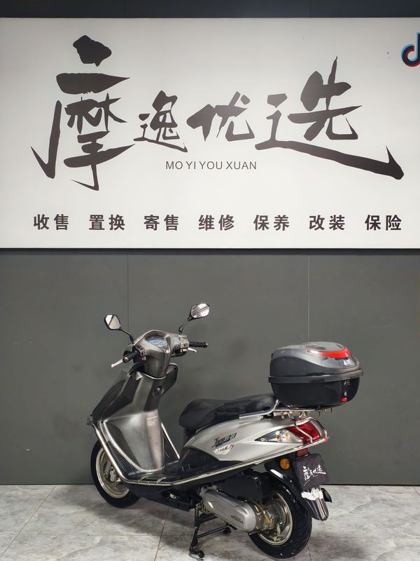 二手五羊本田SCR 喜鲨125