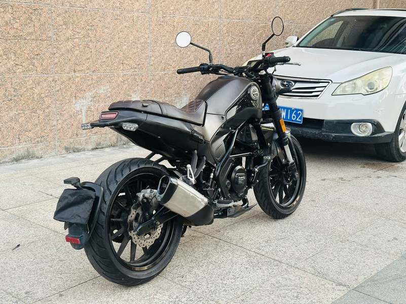 二手贝纳利幼狮 Leoncino 250