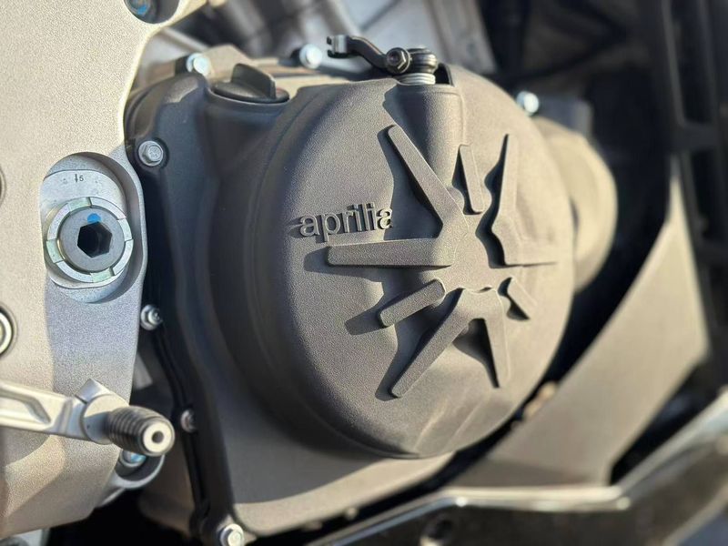 二手阿普利亚RSV4