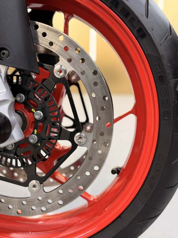 二手阿普利亚RS 660 