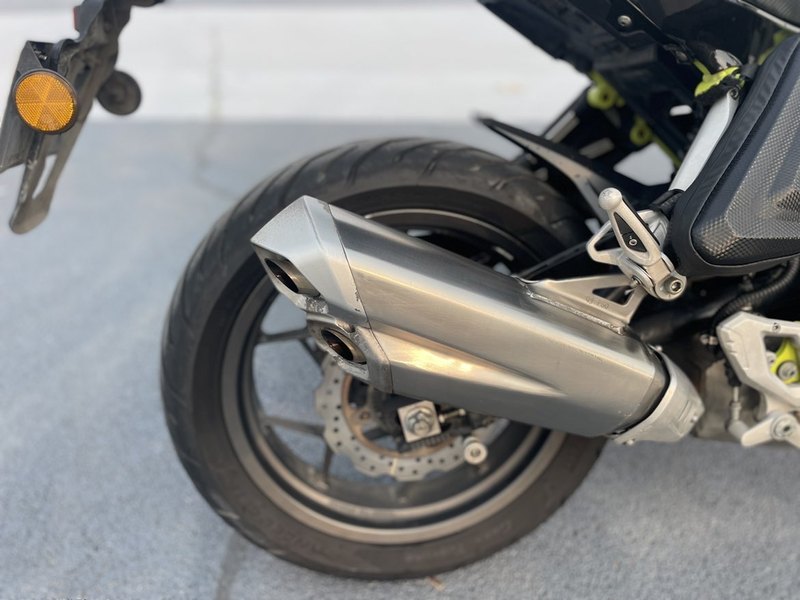 二手贝纳利龙卷风 Tornado 302R