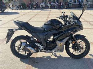 二手济南铃木极客飒 Gixxer 155