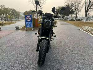 二手贝纳利幼狮 Leoncino 250