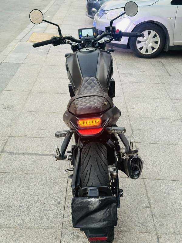 二手贝纳利幼狮 Leoncino 250