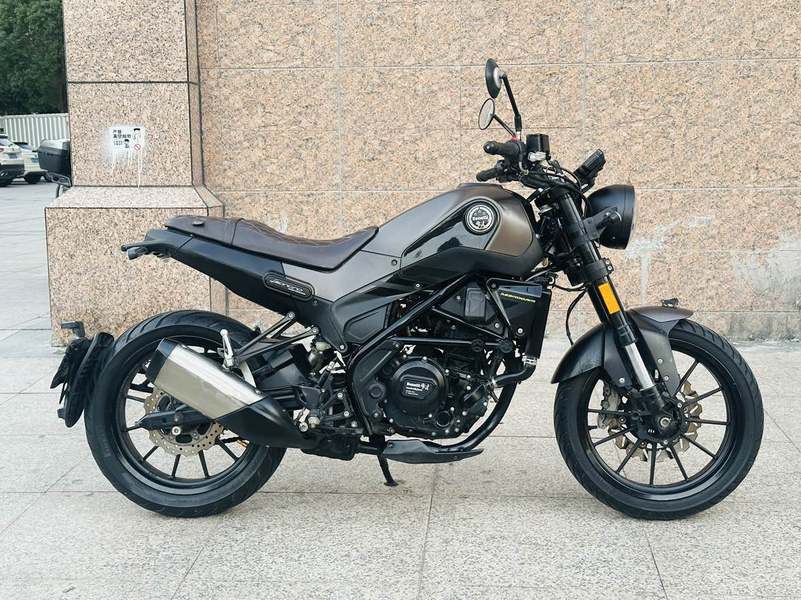 二手贝纳利幼狮 Leoncino 250