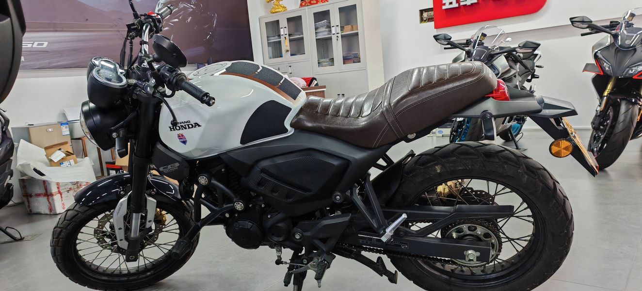 二手五羊本田鸷道 CB190SS