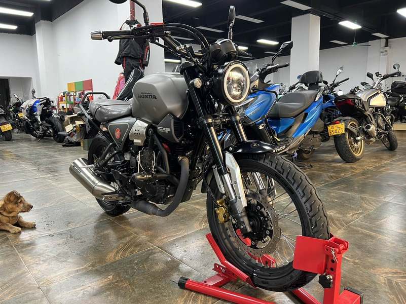 二手五羊本田鸷道 CB190SS