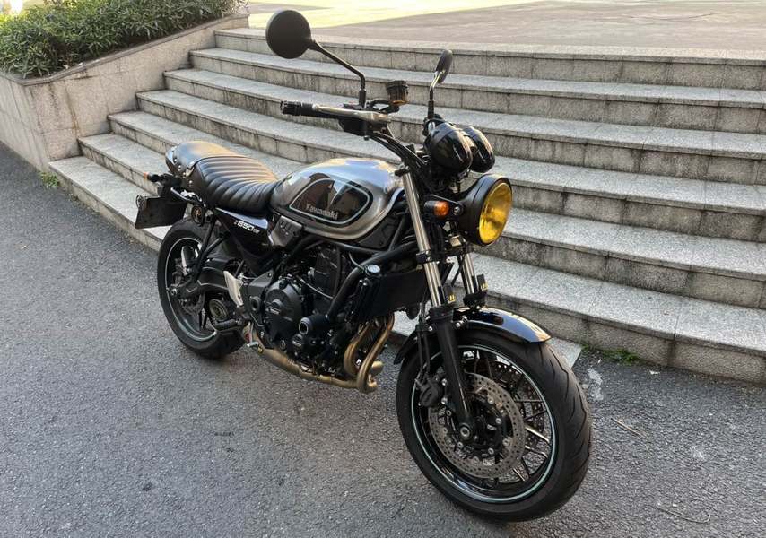二手川崎Z650RS
