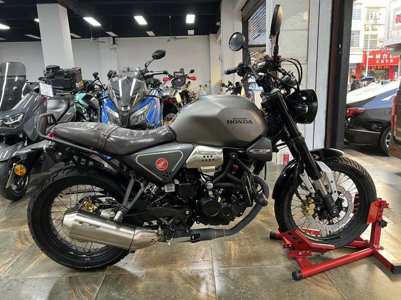 二手五羊本田鸷道 CB190SS