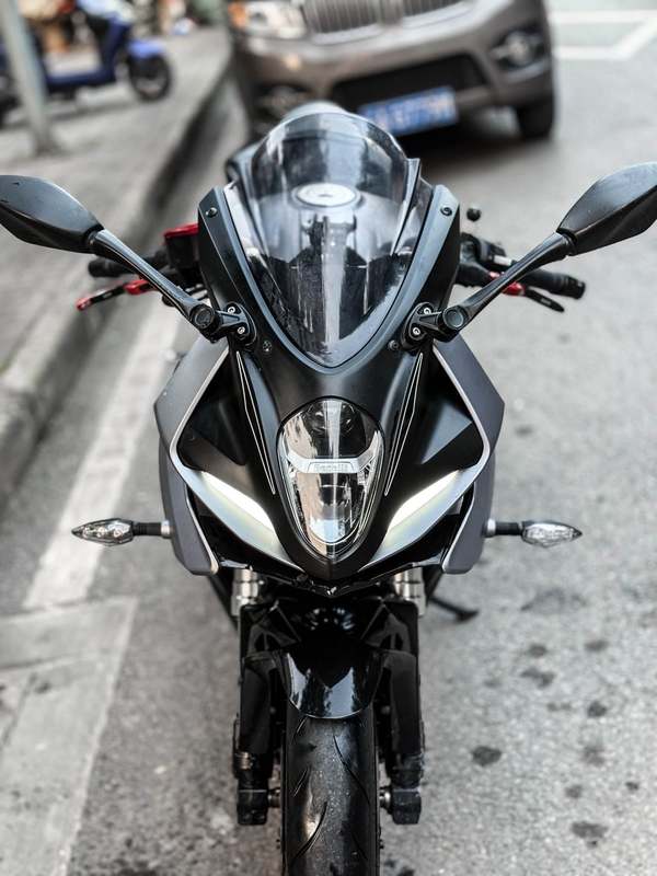 二手贝纳利龙卷风 Tornado 302R