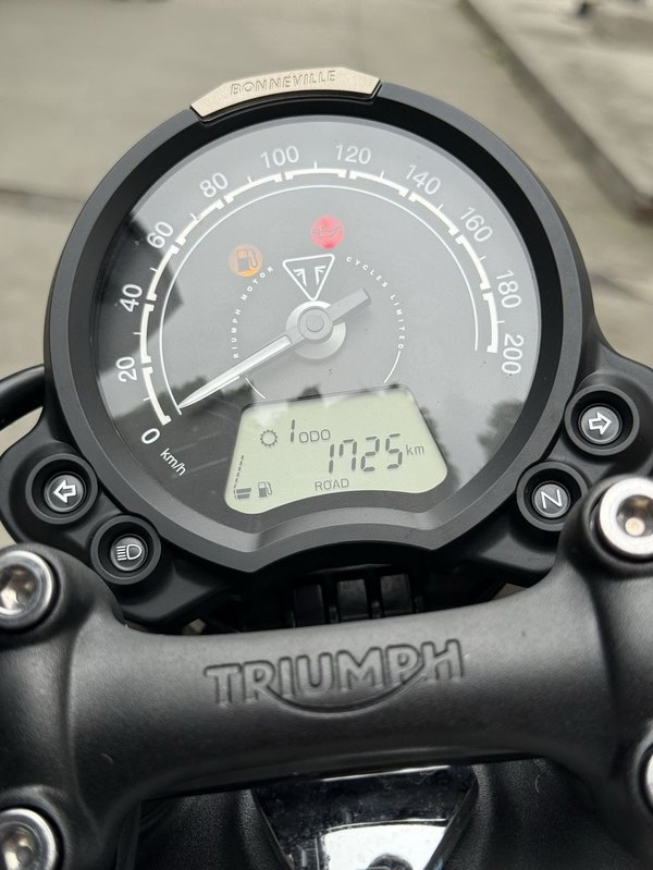 二手凯旋Bonneville Bobber