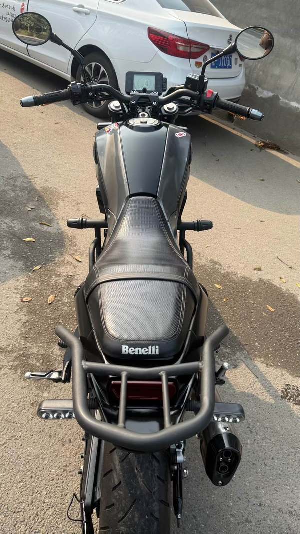 二手贝纳利幼狮 Leoncino 250