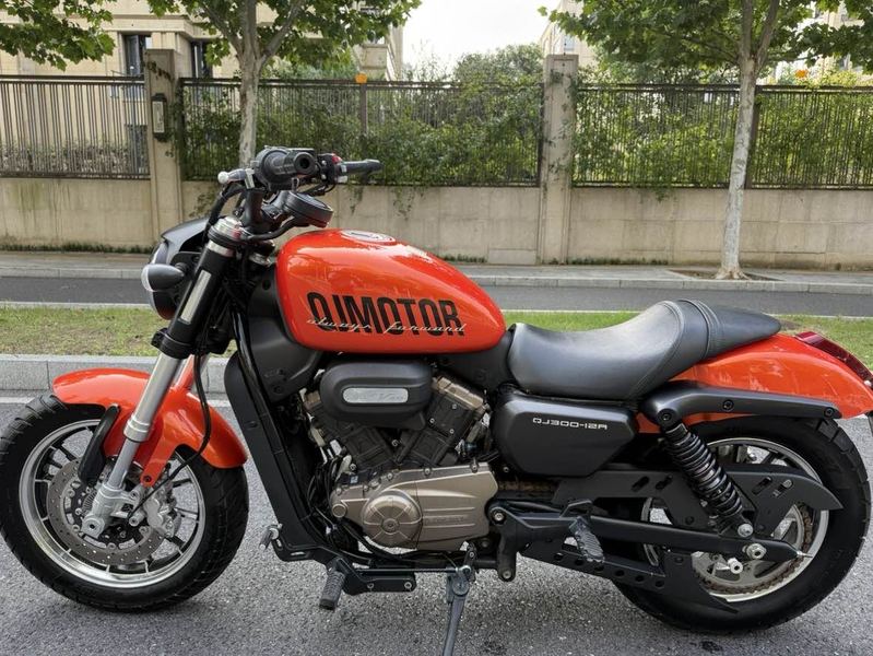二手QJMOTOR闪300