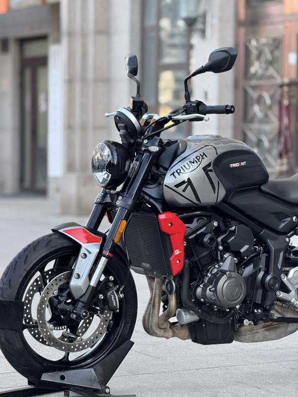 二手凯旋Trident 660