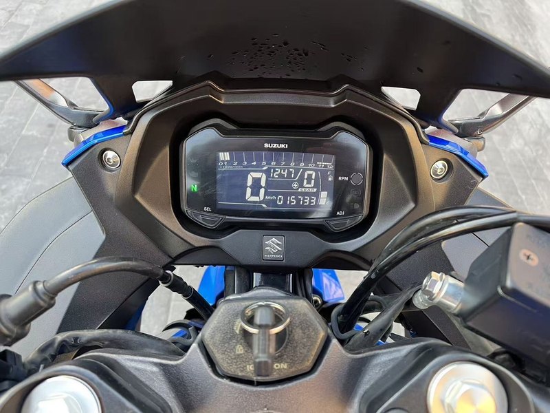 二手豪爵铃木GSX250R