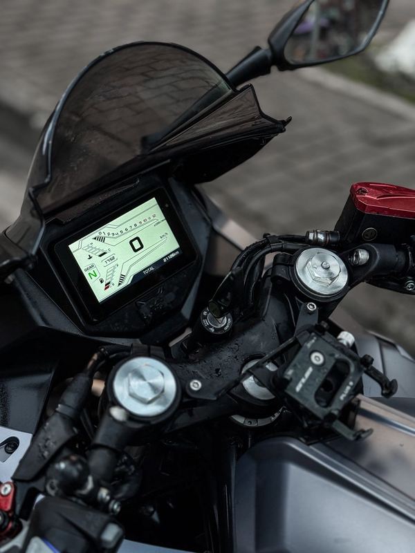 二手贝纳利龙卷风 Tornado 302R