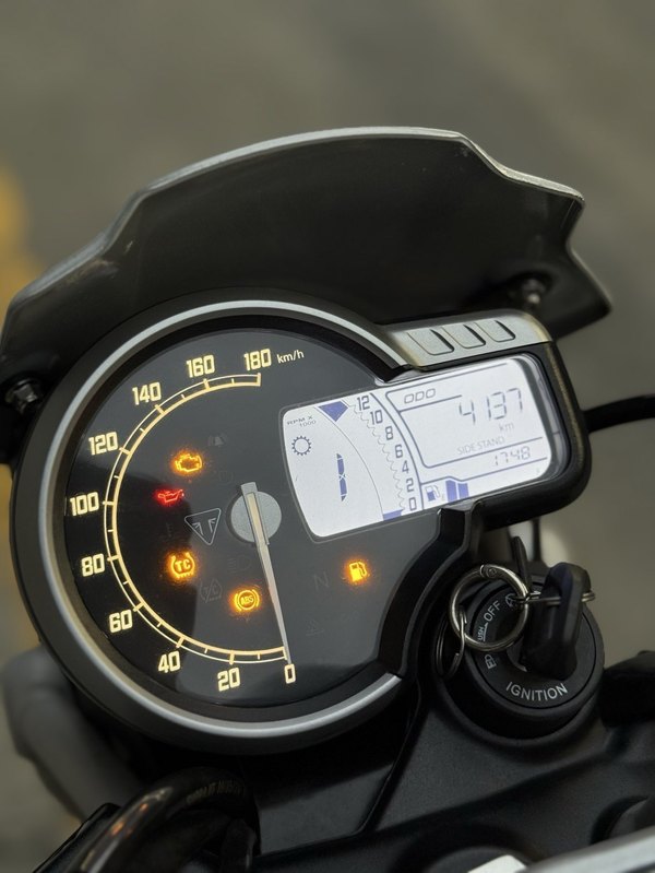 二手凯旋Scrambler 400 X