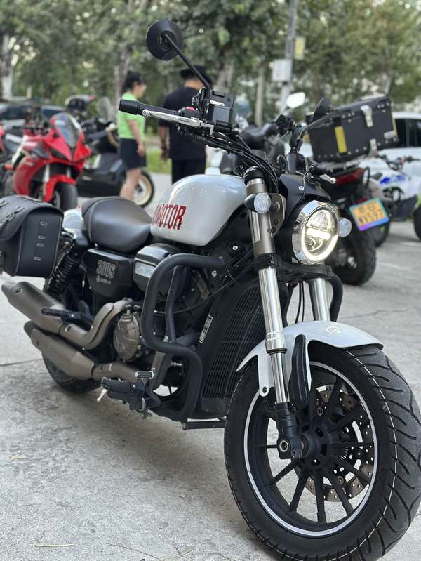 二手QJMOTOR闪300
