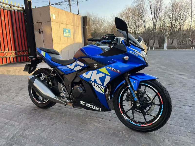二手豪爵铃木GSX250R