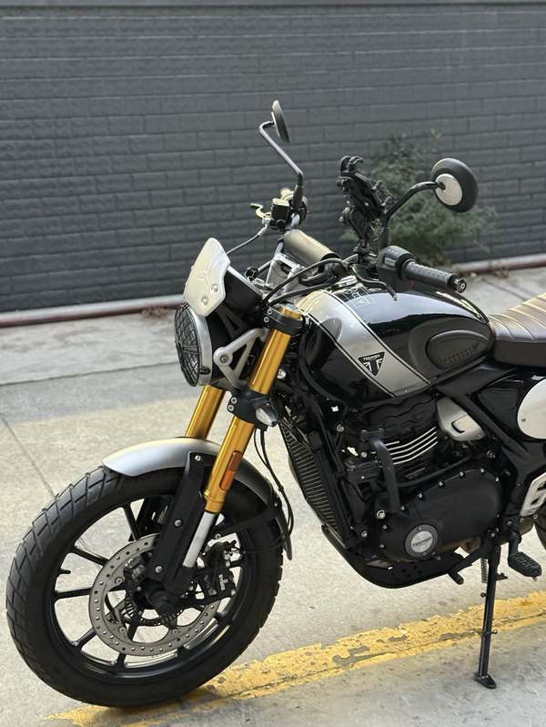 二手凯旋Scrambler 400 X
